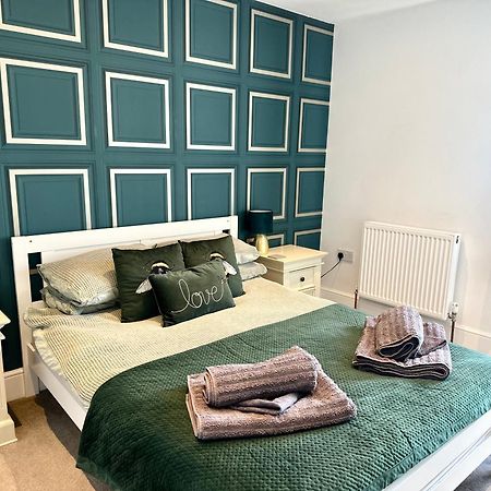 Alsager Town Centre Apartment エクステリア 写真
